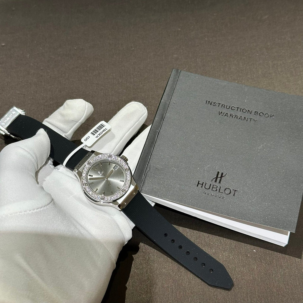 Hublot Watch With Moissanite Diamonds Rubber Strap 33mm