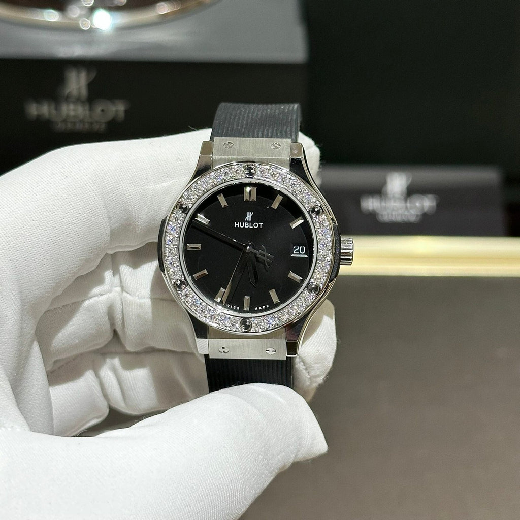 Hublot Classic Fusion Watch With Moissanite Diamond Rubber Strap 33mm