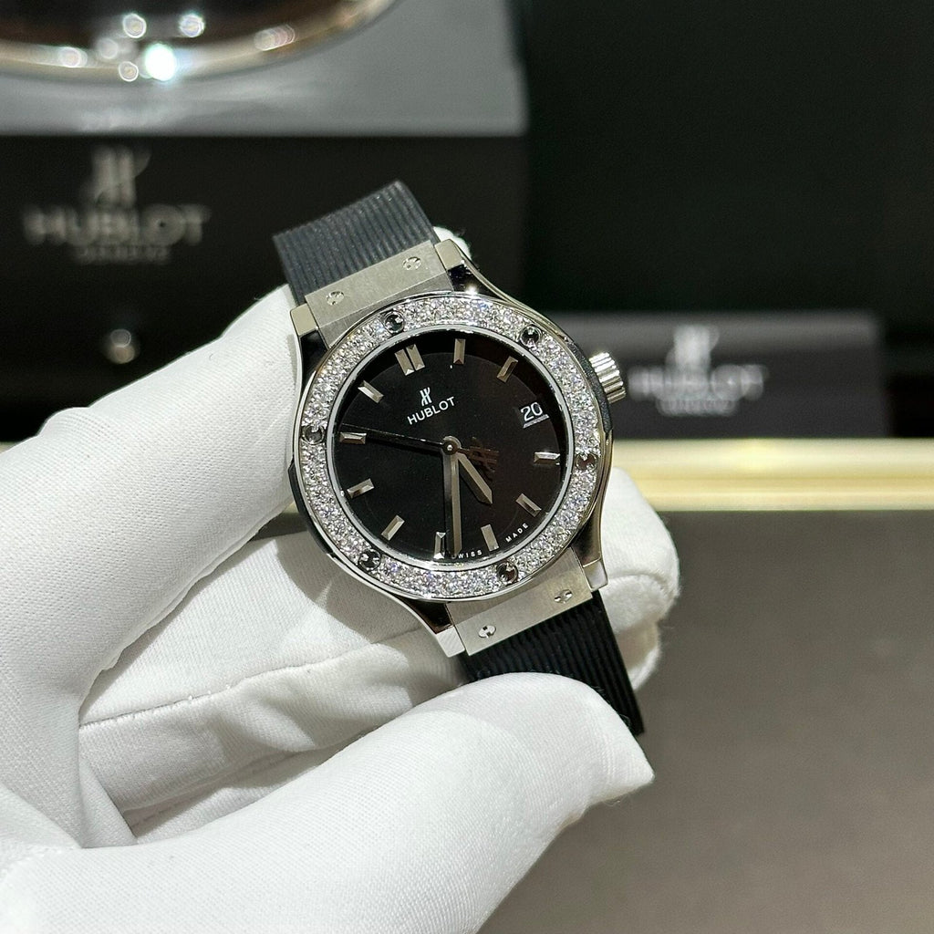 Hublot Classic Fusion Watch With Moissanite Diamond Rubber Strap 33mm