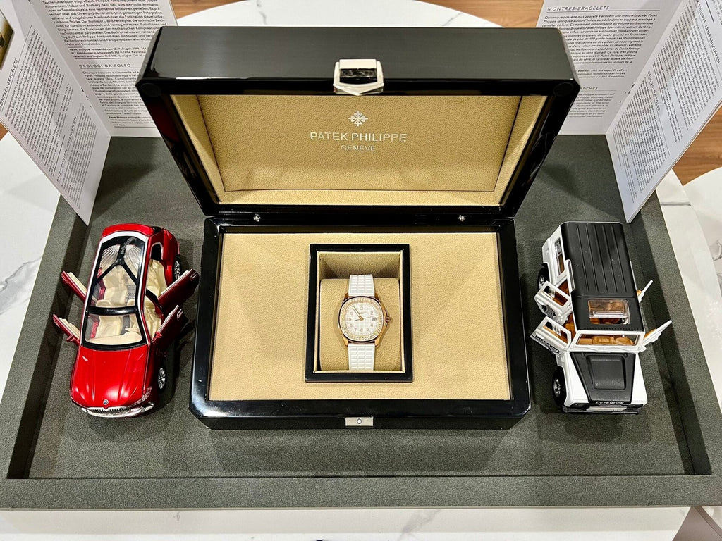 Patek Philippe Aquanaut 5067A Watch White With Stone Bezel 35.6mm