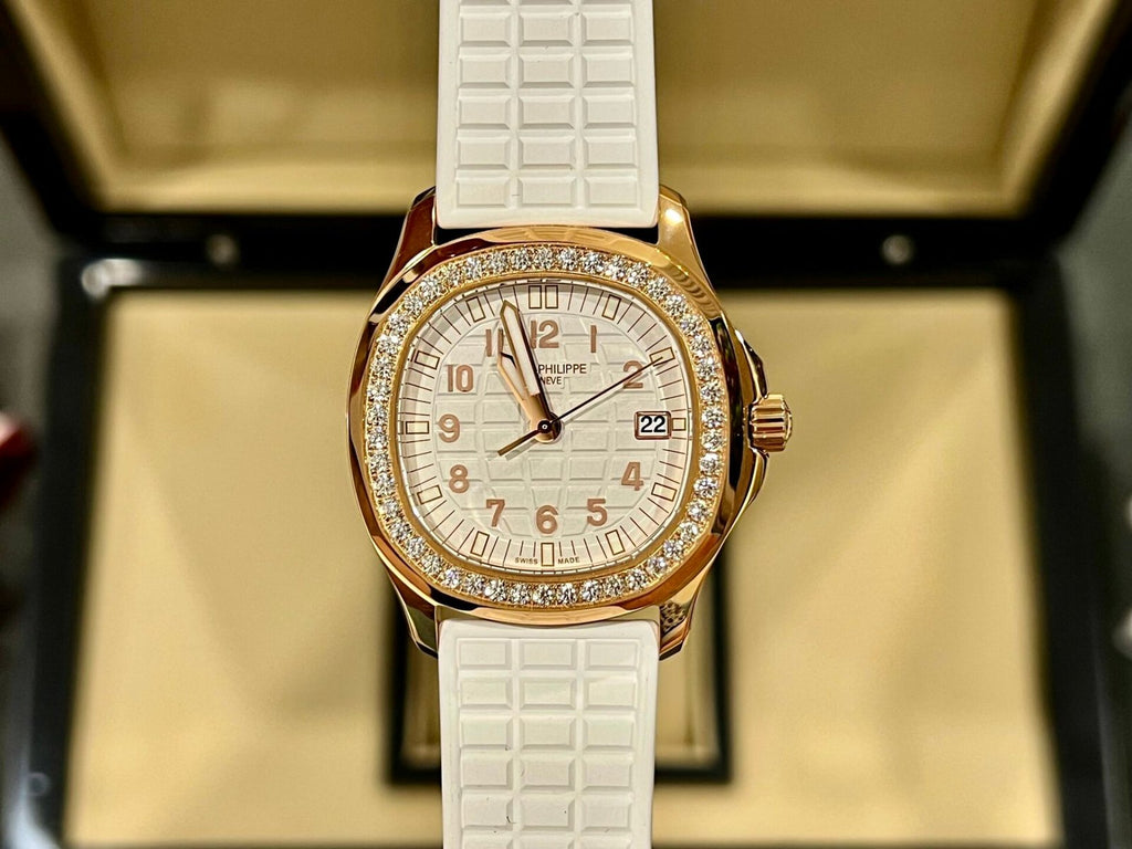 Patek Philippe Aquanaut 5067A Watch White With Stone Bezel 35.6mm