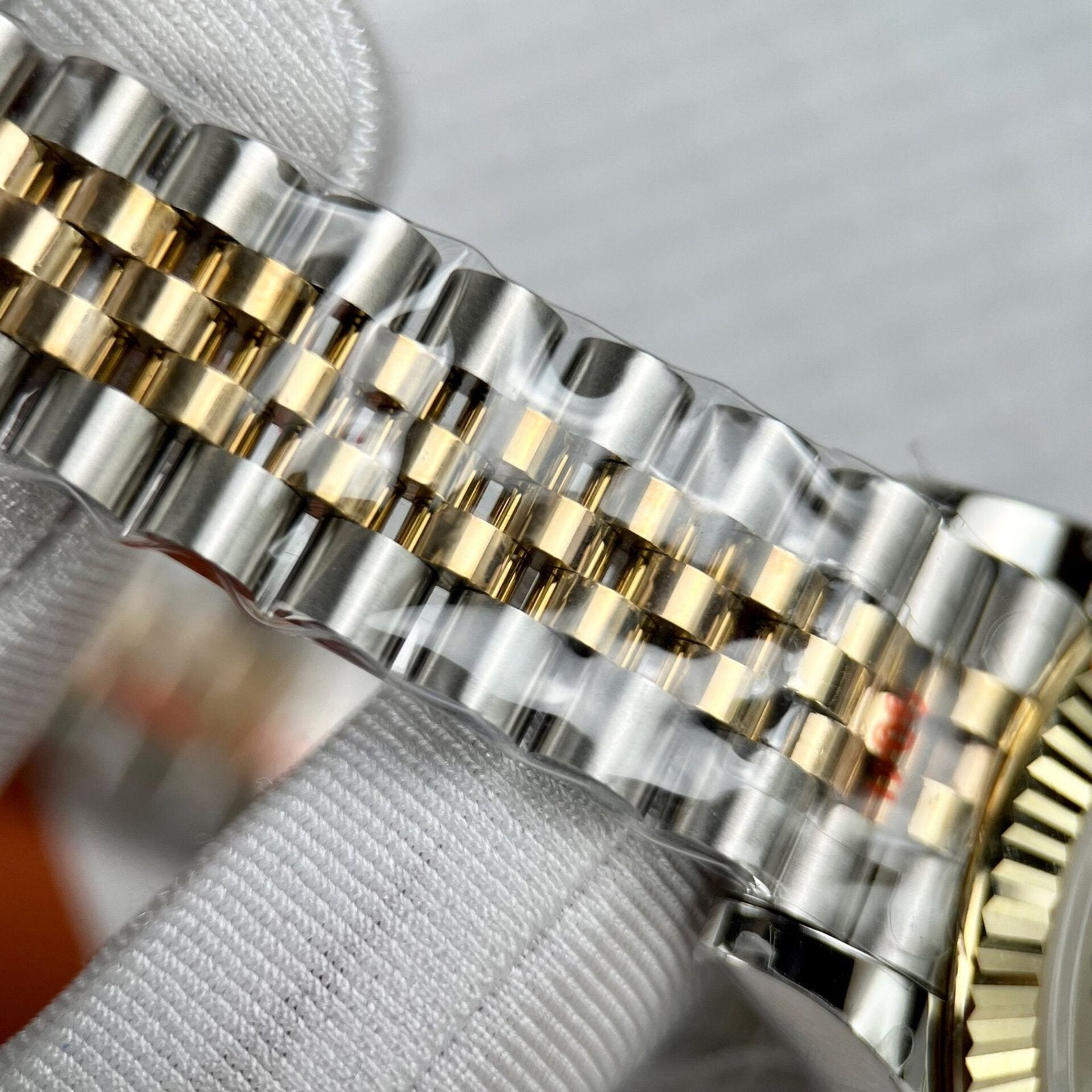 Rolex DateJust Watch 18K Gold Wrapped White Dial 31mm