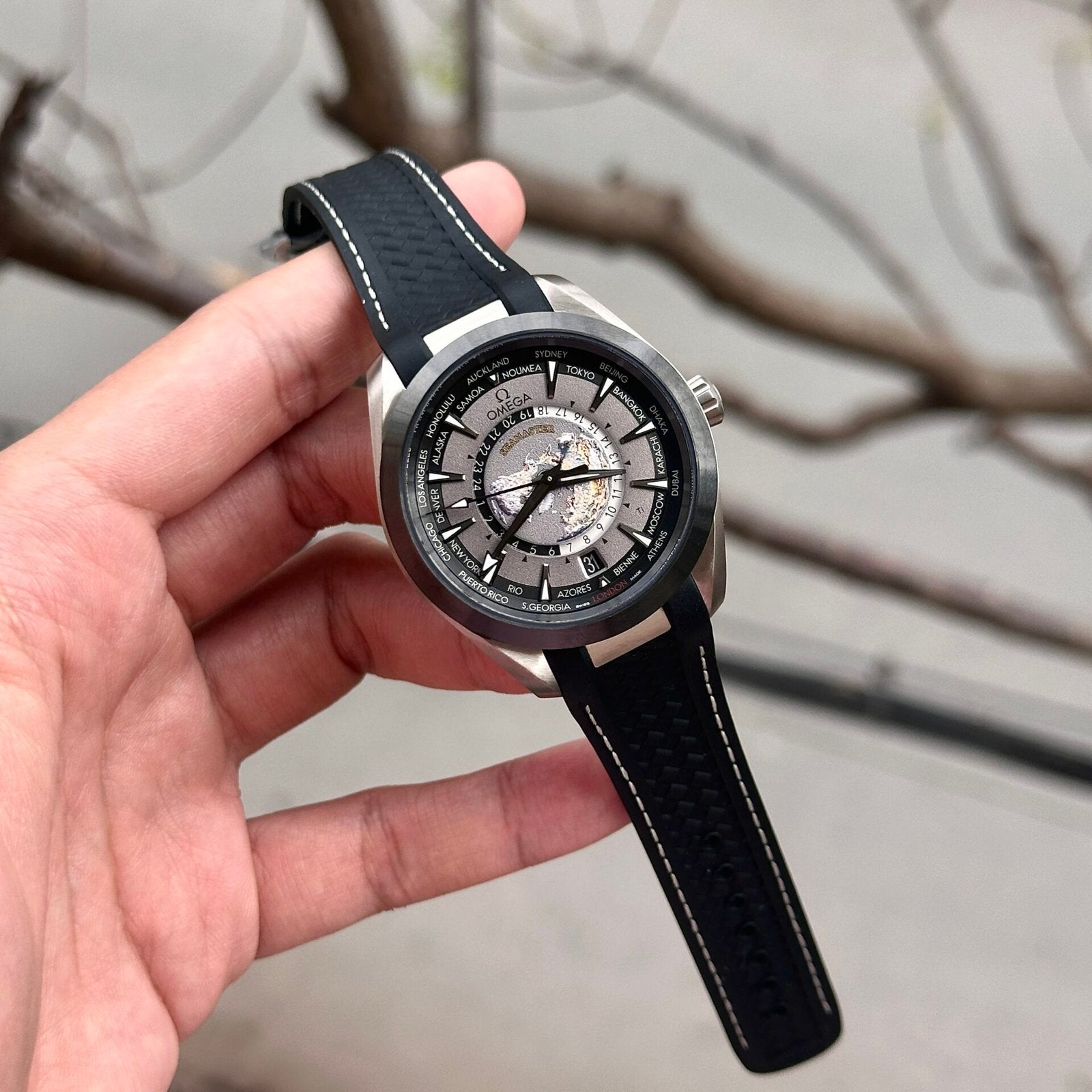 Omega Watch Aqua Terra Worldtimer Gray Dial Rubber Strap 43mm