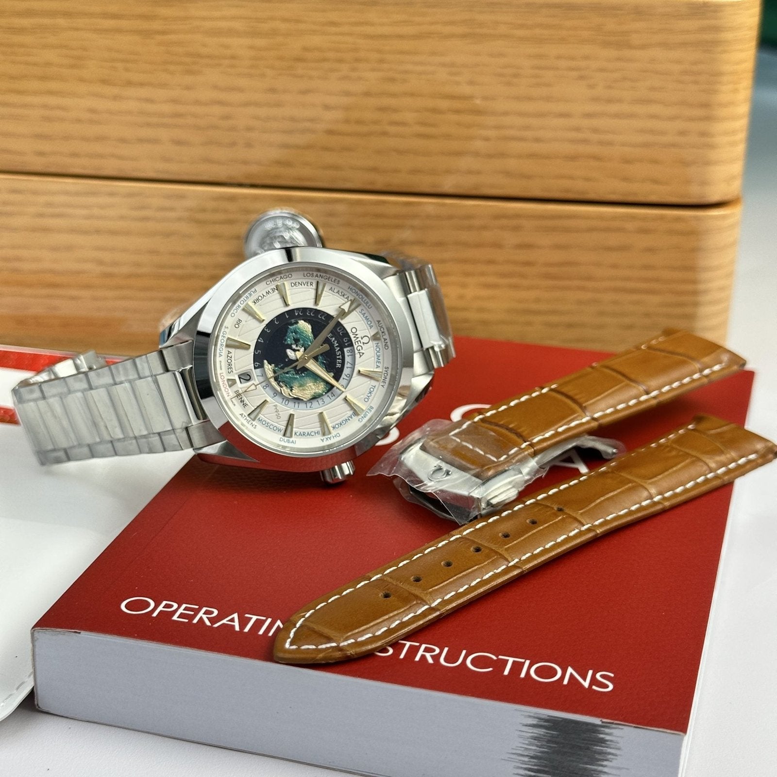 Omega Watch Aqua Terra Worldtimer Metal Wire 43mm