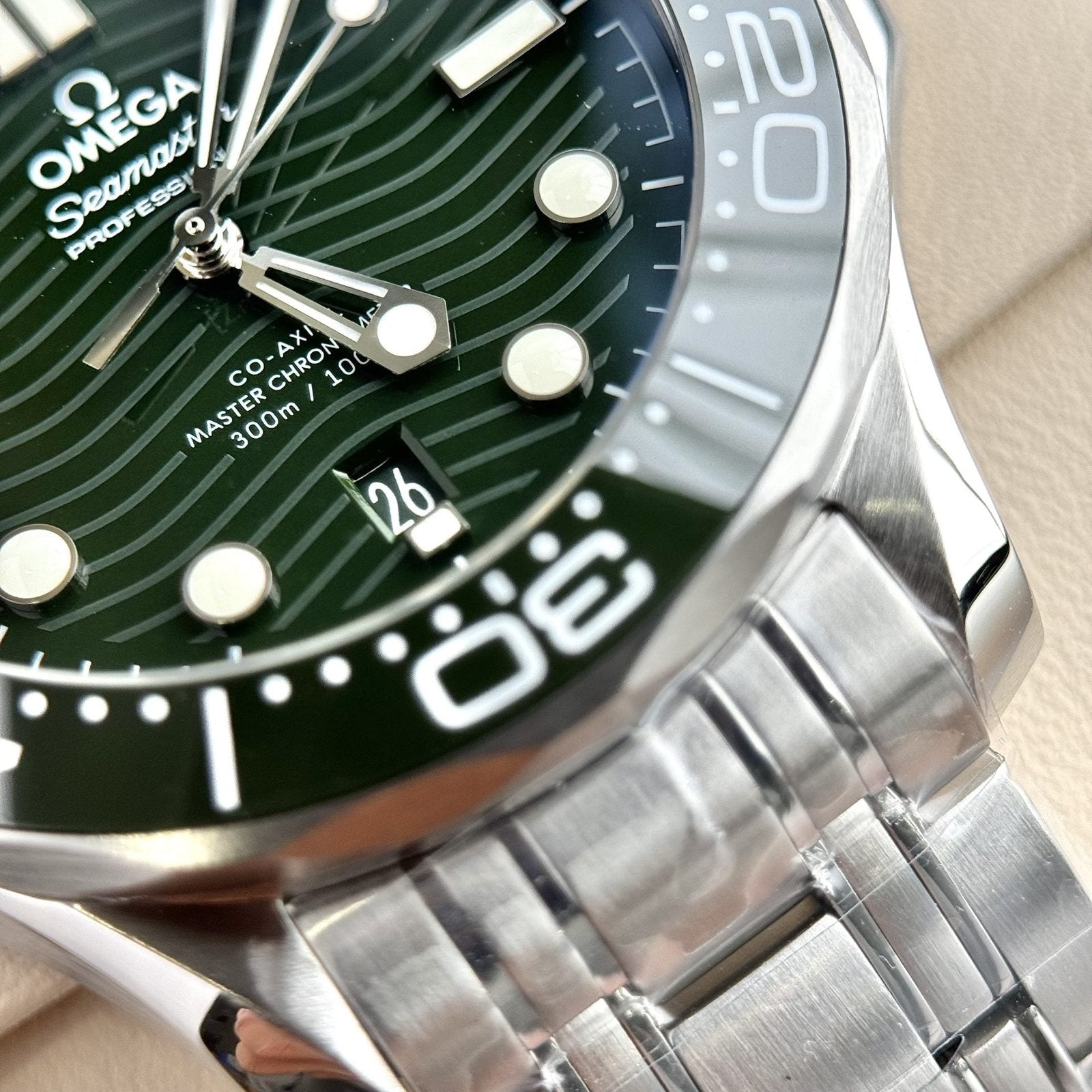 Omega Watch Seamaster Diver 300M Dial Green 42mm