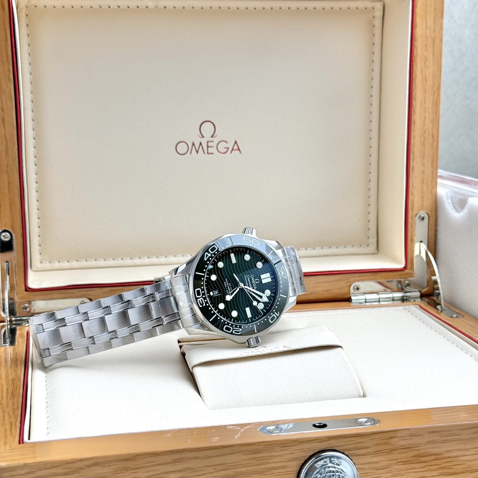 Omega Watch Seamaster Diver 300M Dial Green 42mm