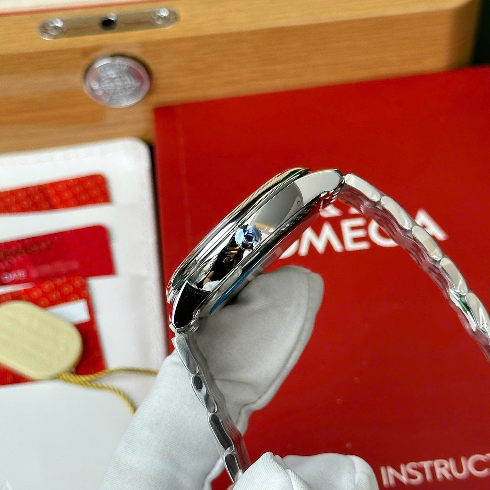 Omega De Ville Prestige Power Reserve Watch White Dial Metal Wire 39.5mm