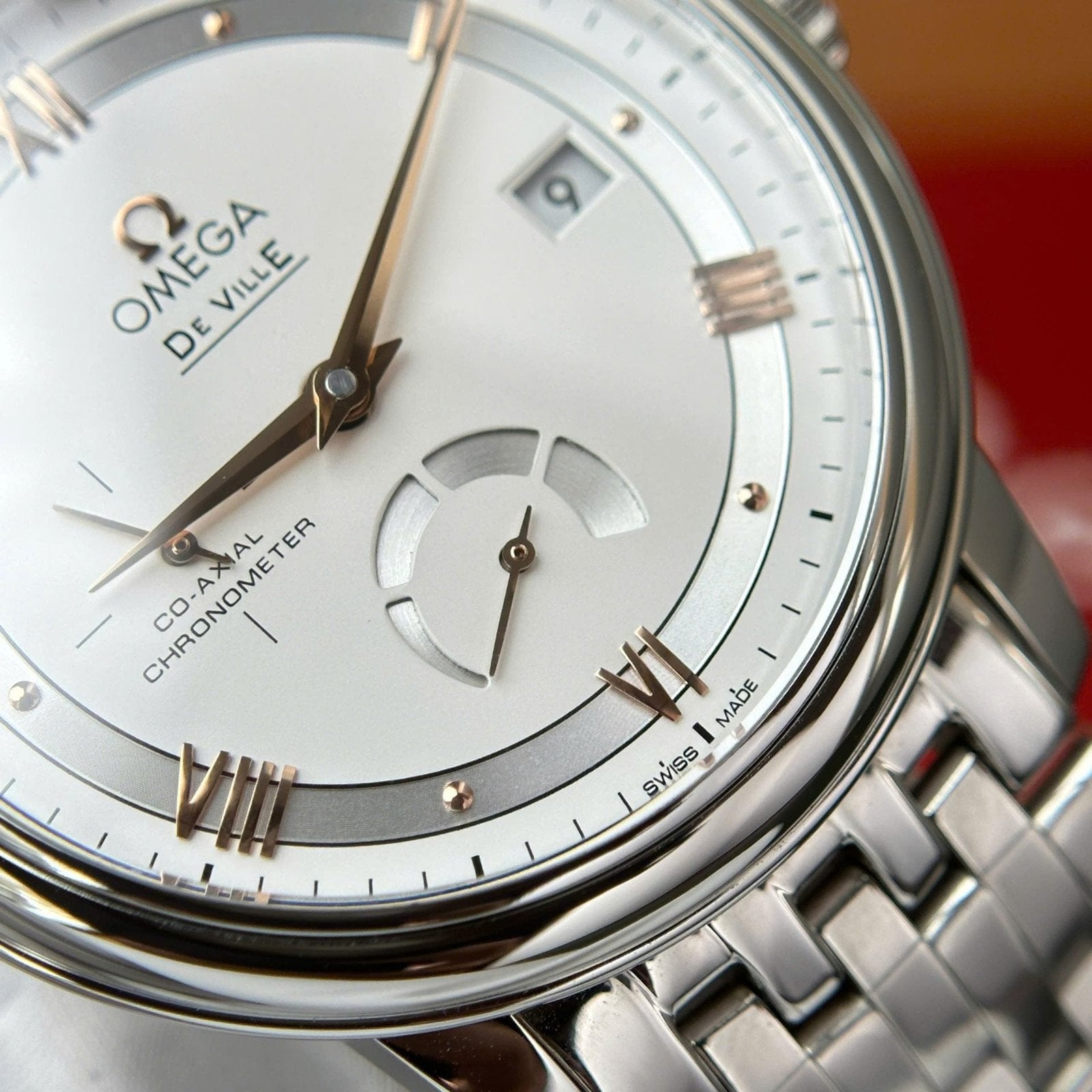 Omega De Ville Prestige Power Reserve Watch White Dial Metal Wire 39.5mm