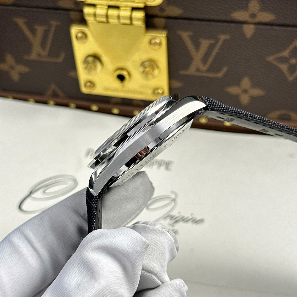Omega Watch Speedmaster Apollo 13 Silver Snoopy Manual Winding 42mm
