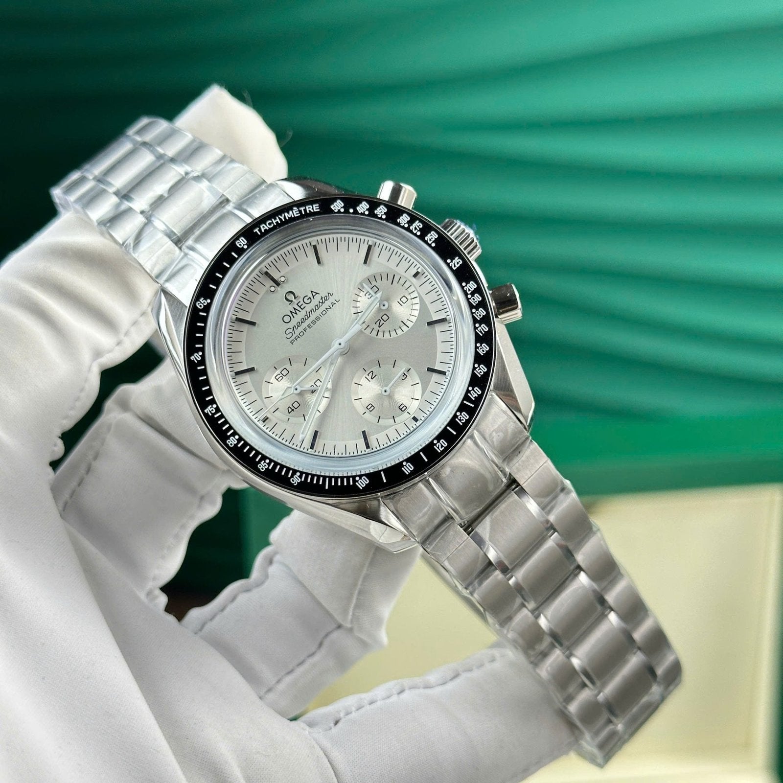 Omega Speedmaster Moonwatch Chronograph Watch Silver Dial Ceramic Bezel 42mm