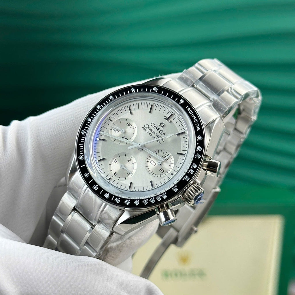 Omega Speedmaster Moonwatch Chronograph Watch Silver Dial Ceramic Bezel 42mm