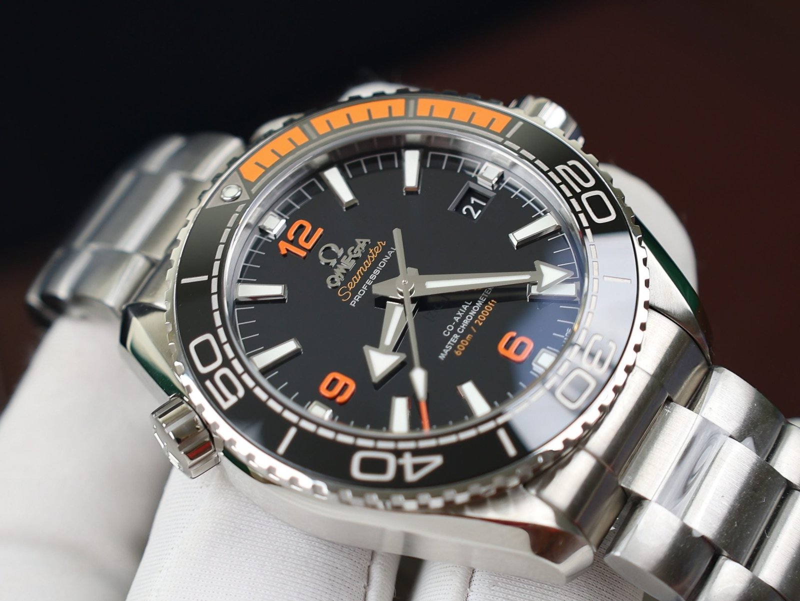 Omega Watch Planet Ocean Metal Strap Dial Black 43.5mm