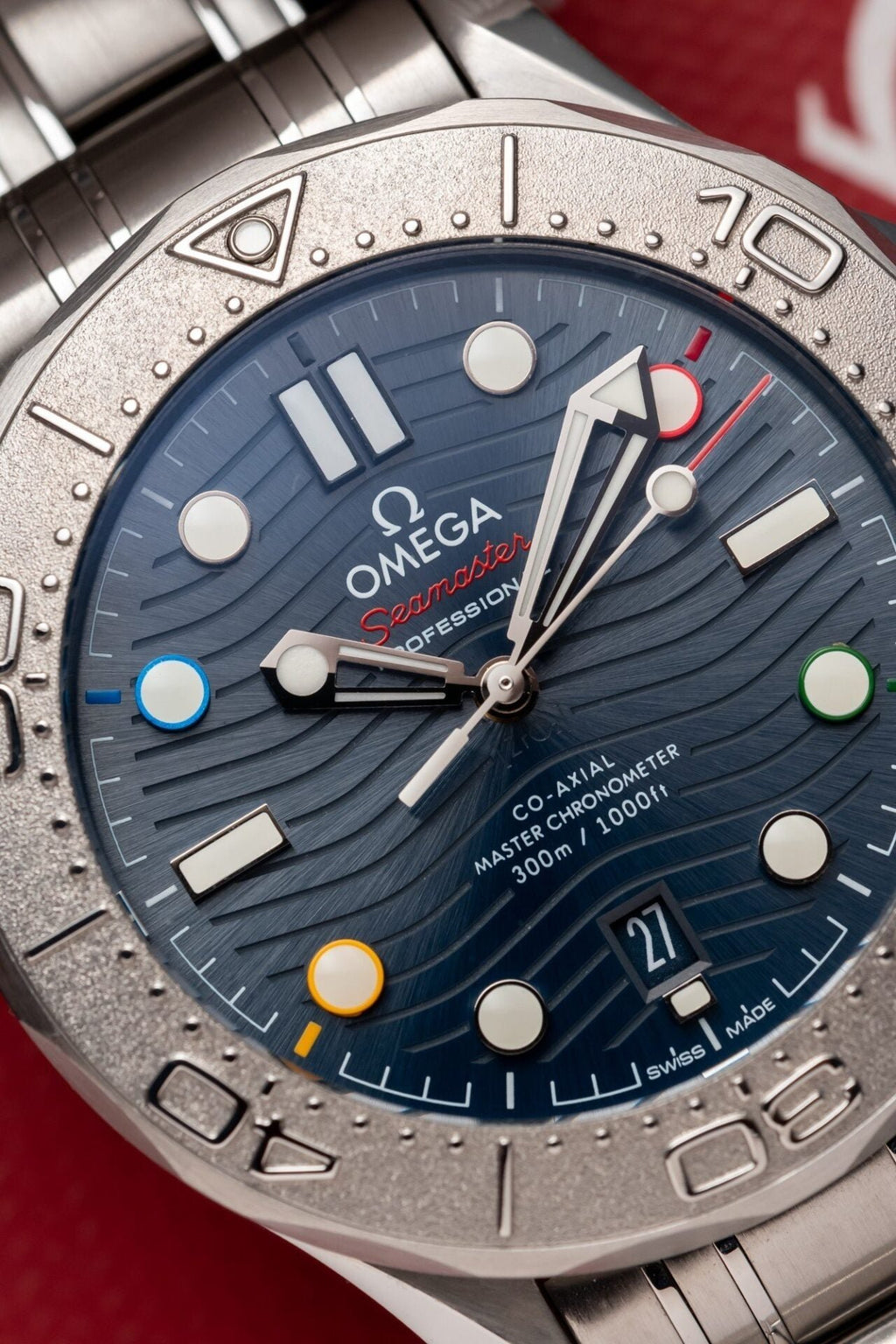 Omega Seamaster 007 Watch Blue Dial 41mm