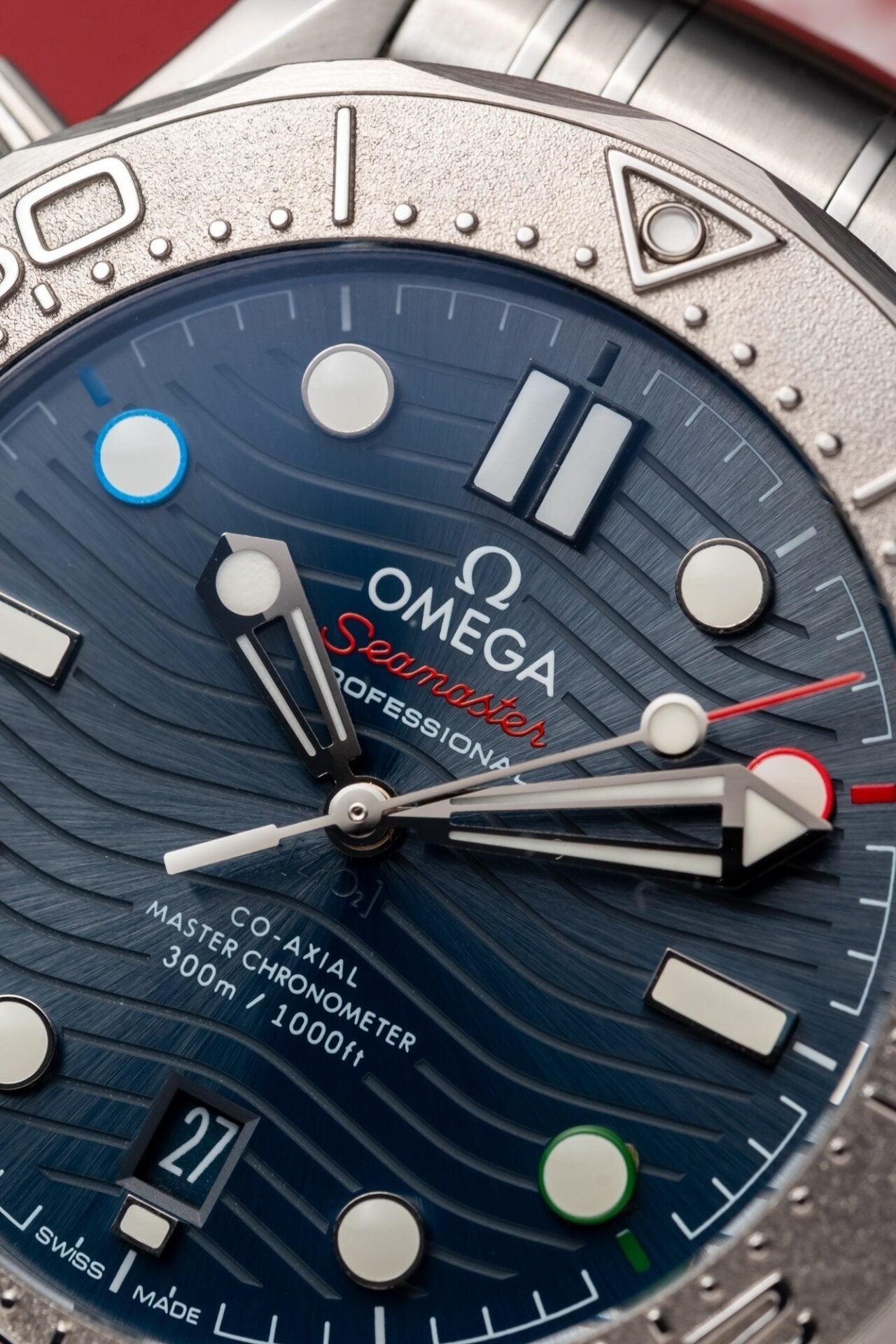 Omega Seamaster 007 Watch Blue Dial 41mm