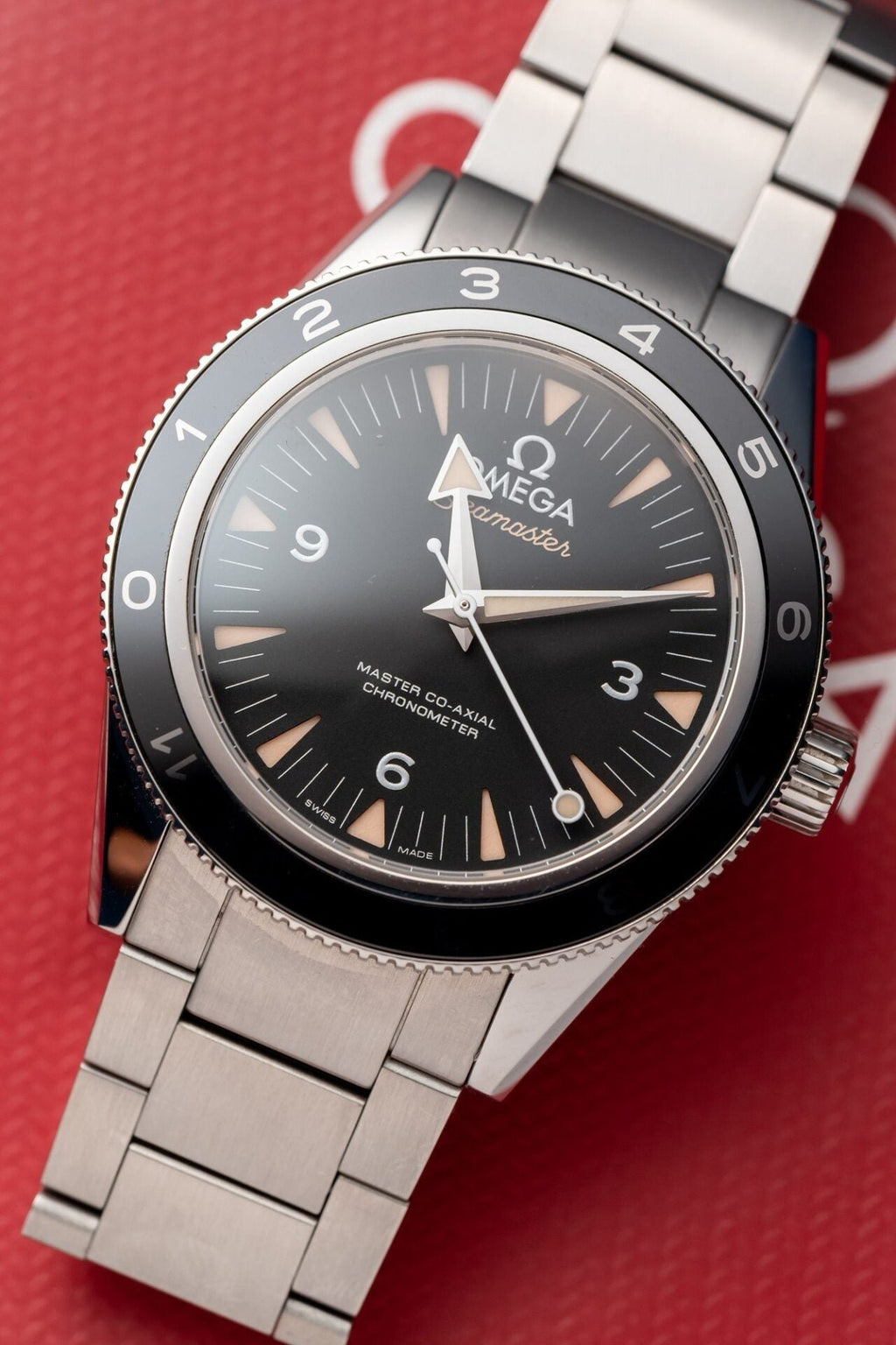 Omega Seamaster 007 Watch Black Dial 41mm