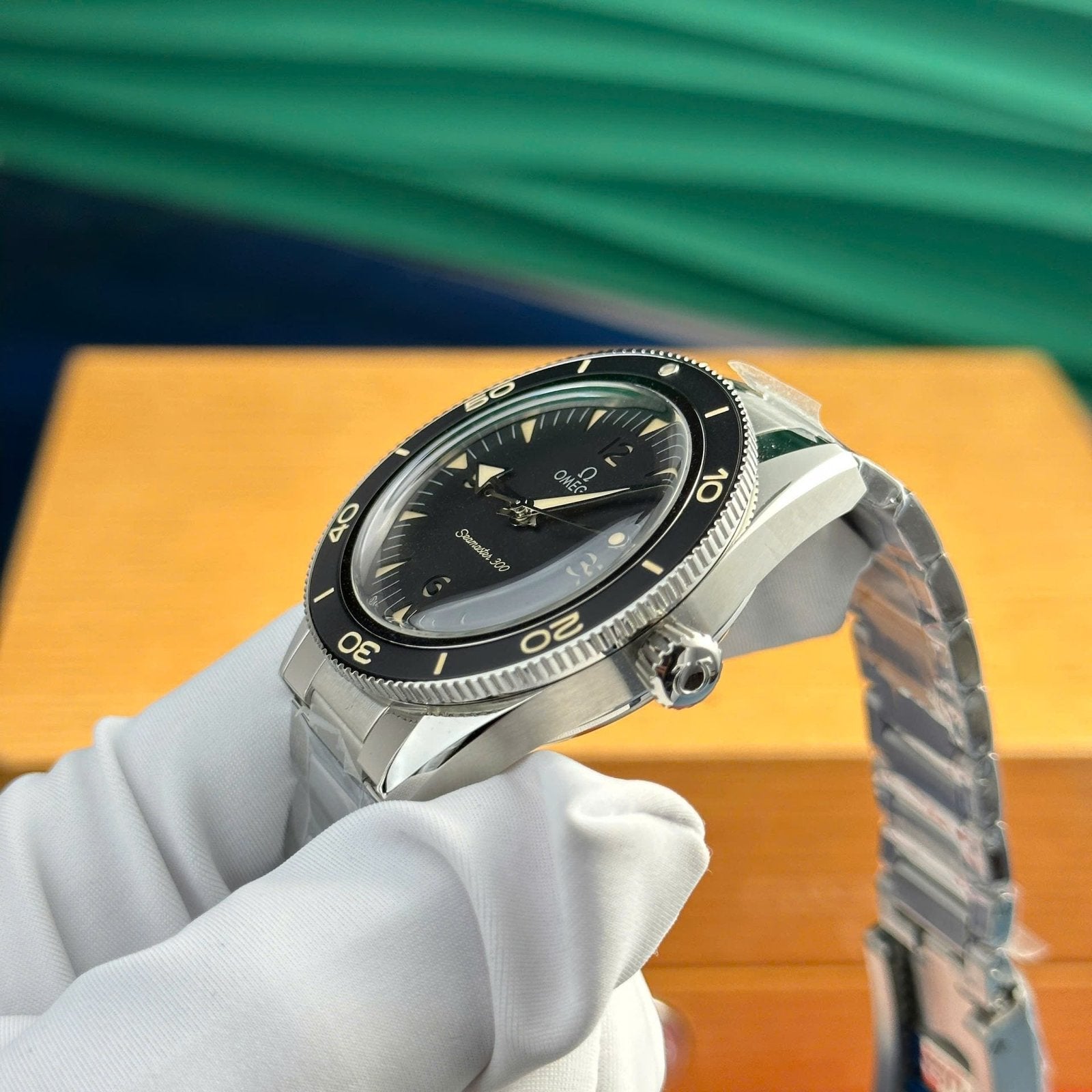 Omega Seamaster 300 Heritage Watch Black Dial Metal Wire 41mm