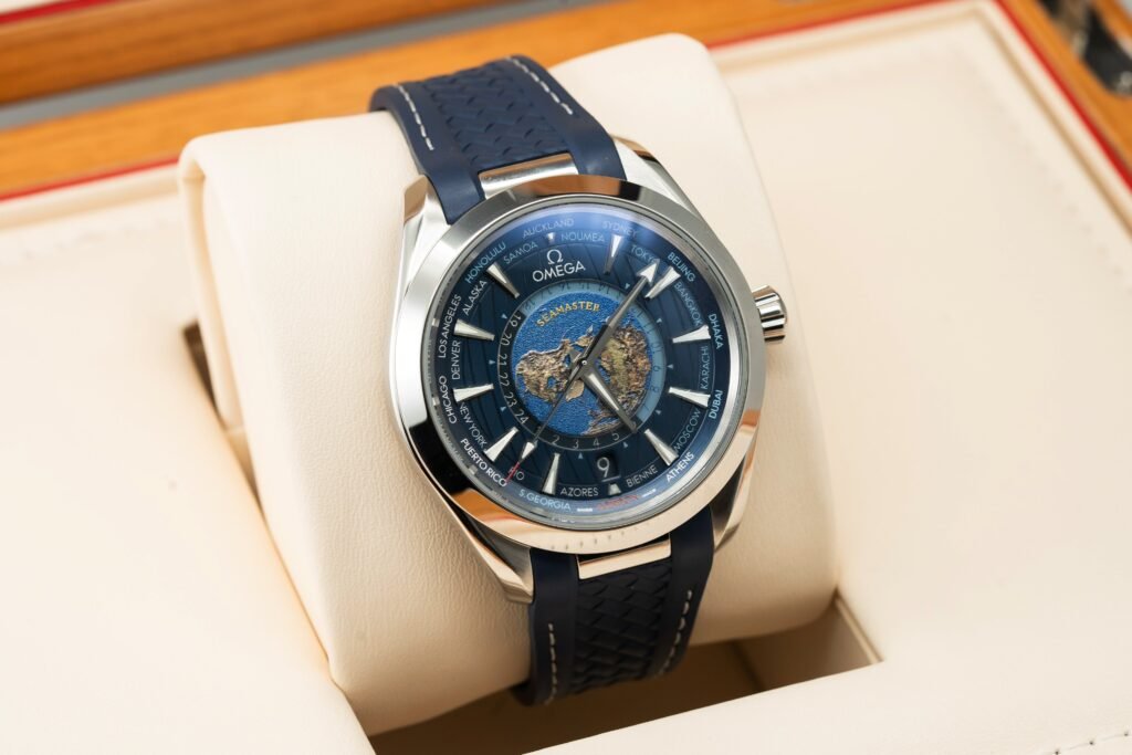 Omega Watch Seamaster Aqua Terra Blue Dial Rubber Strap 43mm