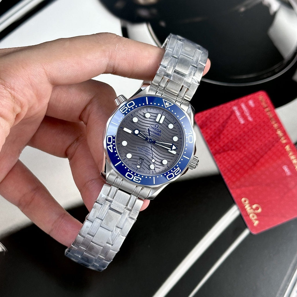 Omega Watch Seamaster Diver 300M Gray Dial 42mm