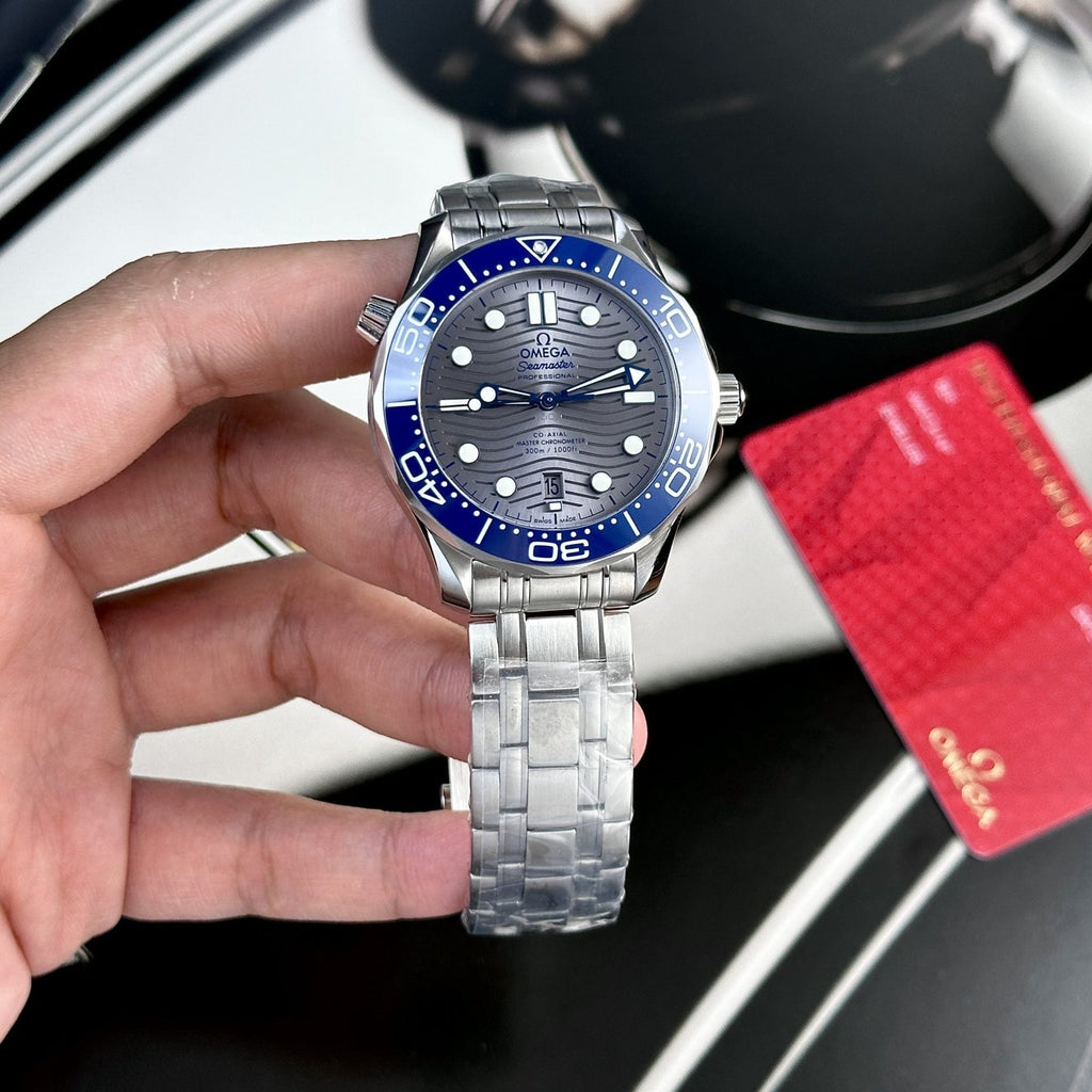 Omega Watch Seamaster Diver 300M Gray Dial 42mm