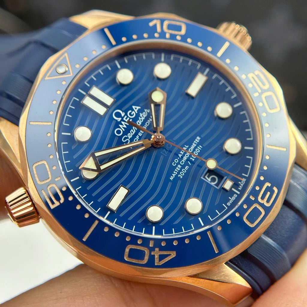 Omega Seamaster Diver 300M Watch Blue Dial Rubber Strap 42mm