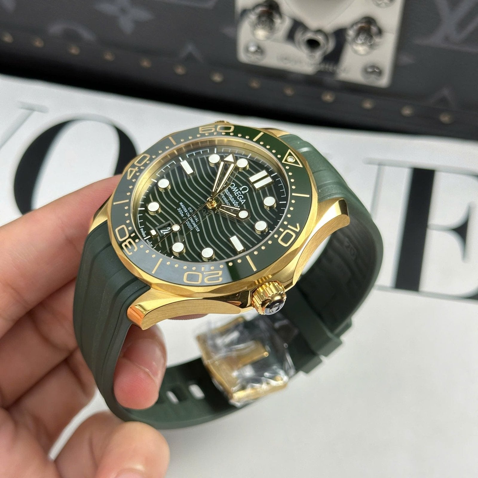 Omega Seamaster Diver 300M Watch Dial Green 42mm