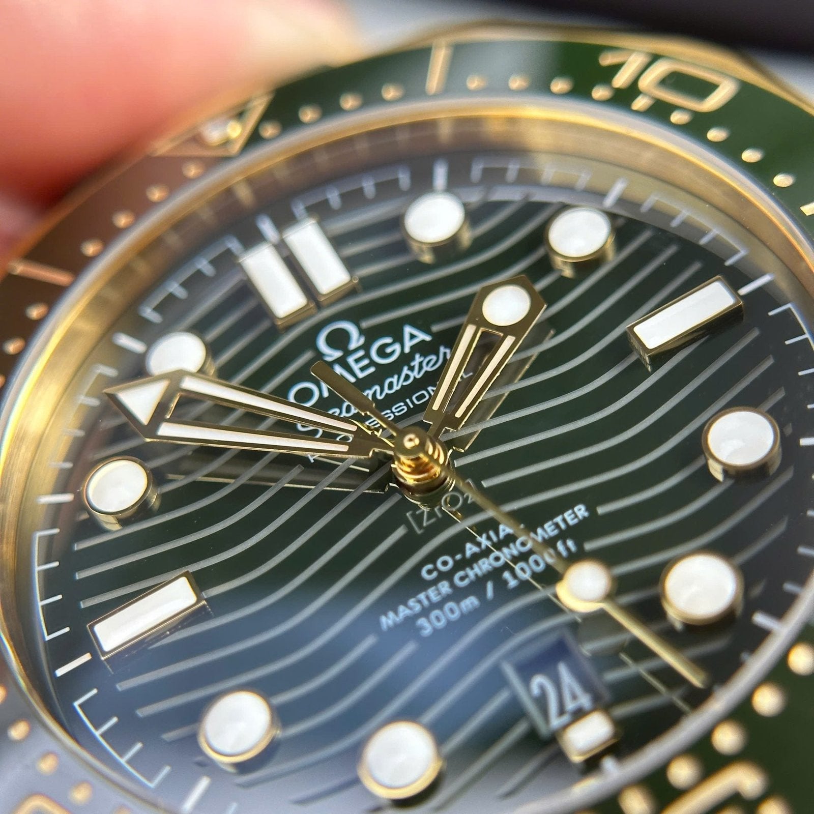 Omega Seamaster Diver 300M Watch Dial Green 42mm
