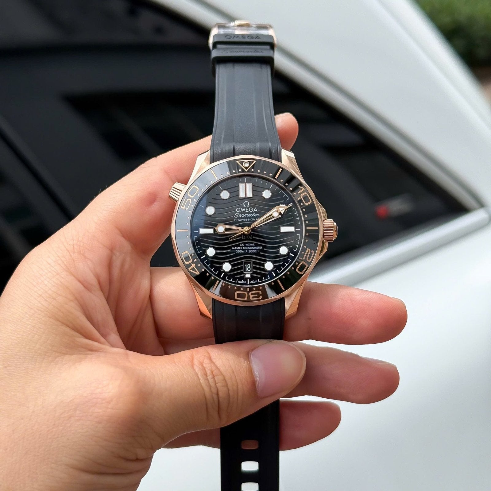 Omega Seamaster Diver 300M Sedna Rose Gold Watch Black Dial 42mm