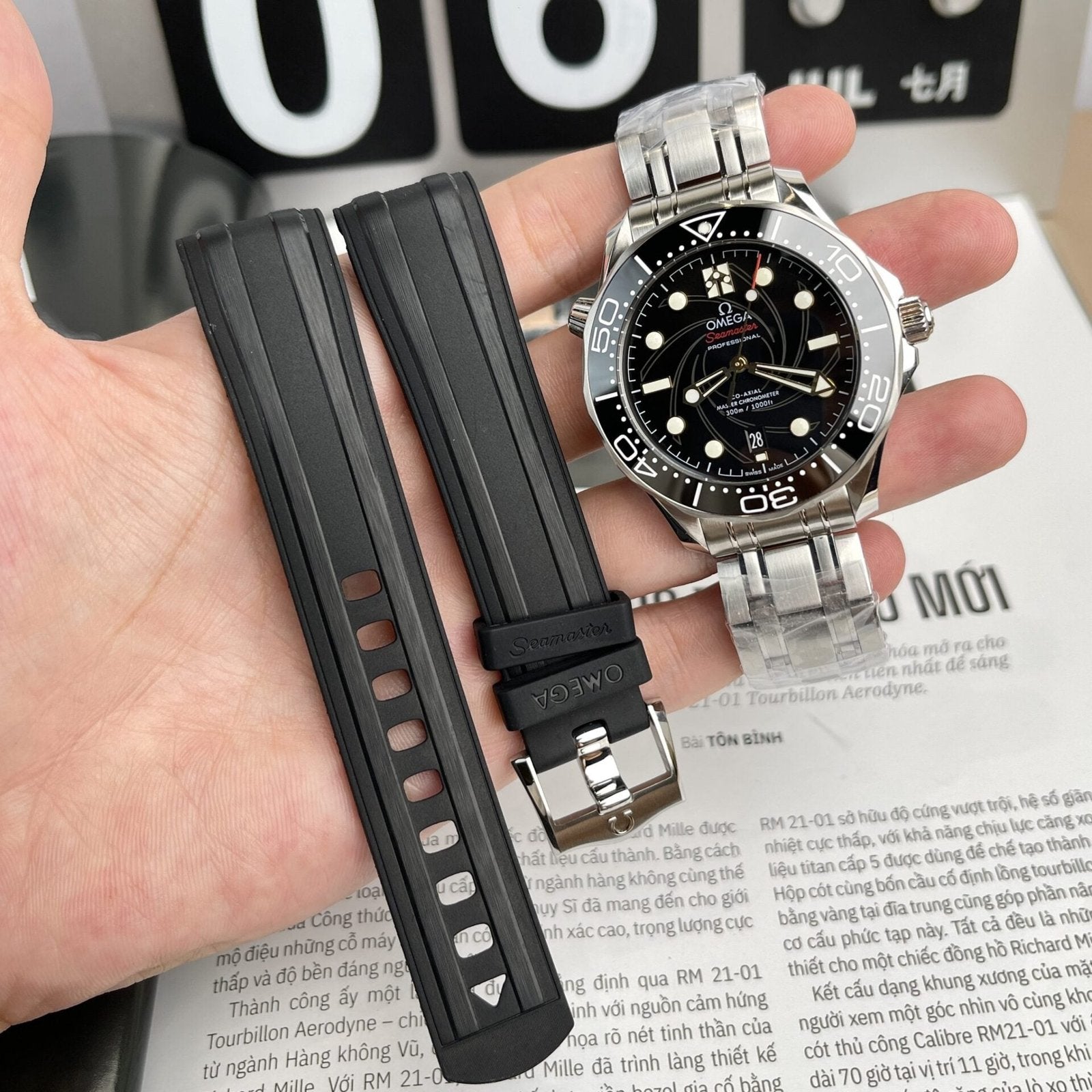 Omega Watch Seamaster James Bond 007 Black Dial 42mm