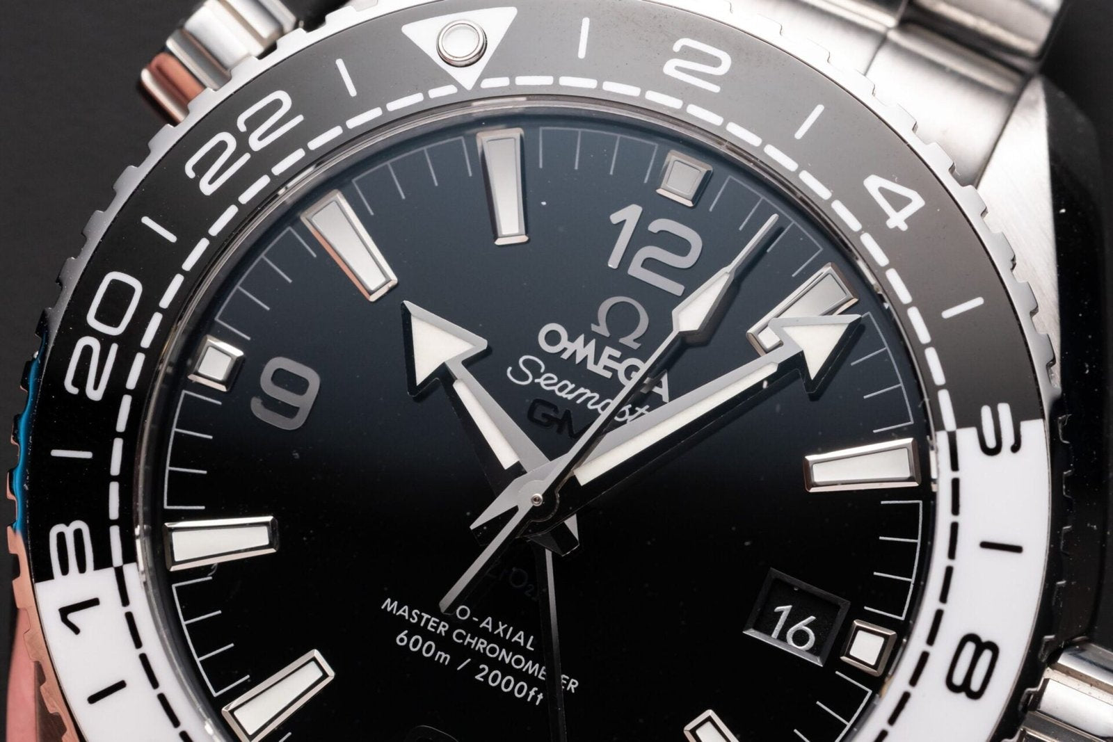 Omega Watch Seamaster Planet Ocean 600m Black Dial 43.5mm