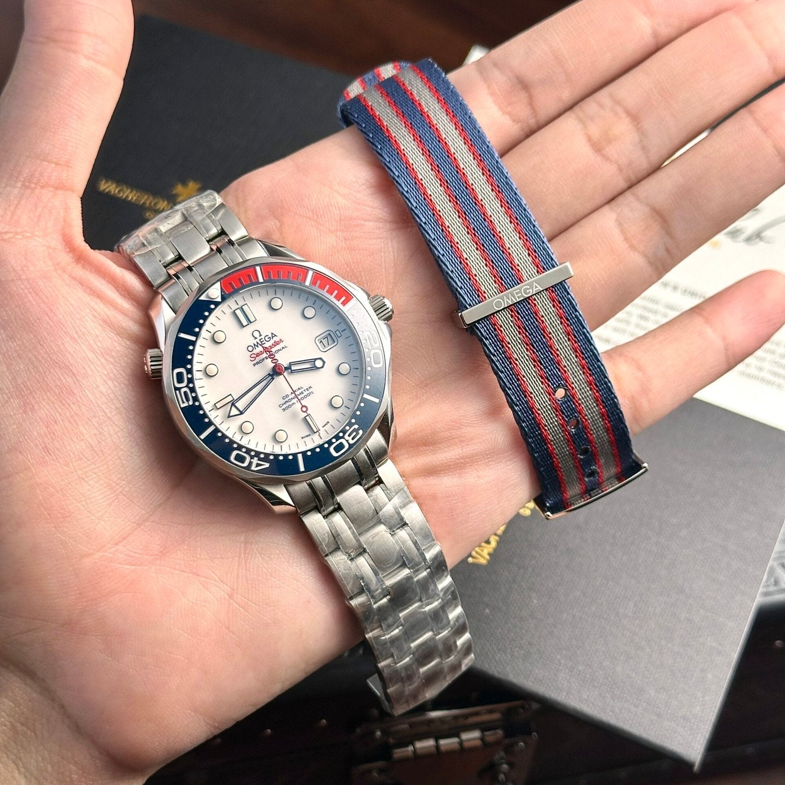 Omega Seamaster Profesional 007 Watch 41mm