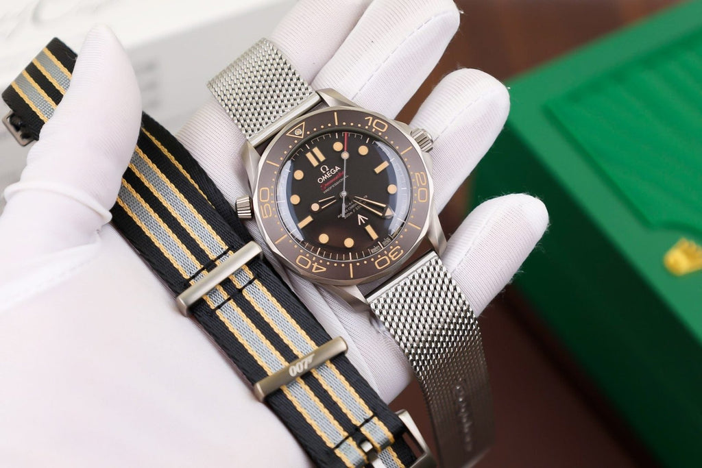 Omega Watch Seamaster Diver 300M Chronometer 007 40mm