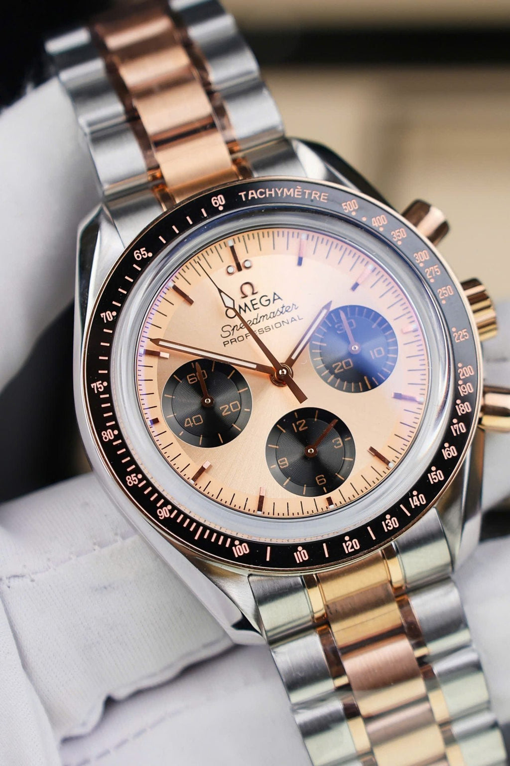 Omega SpeedMaster Watch MoonWatch Demi Rose Gold 42mm
