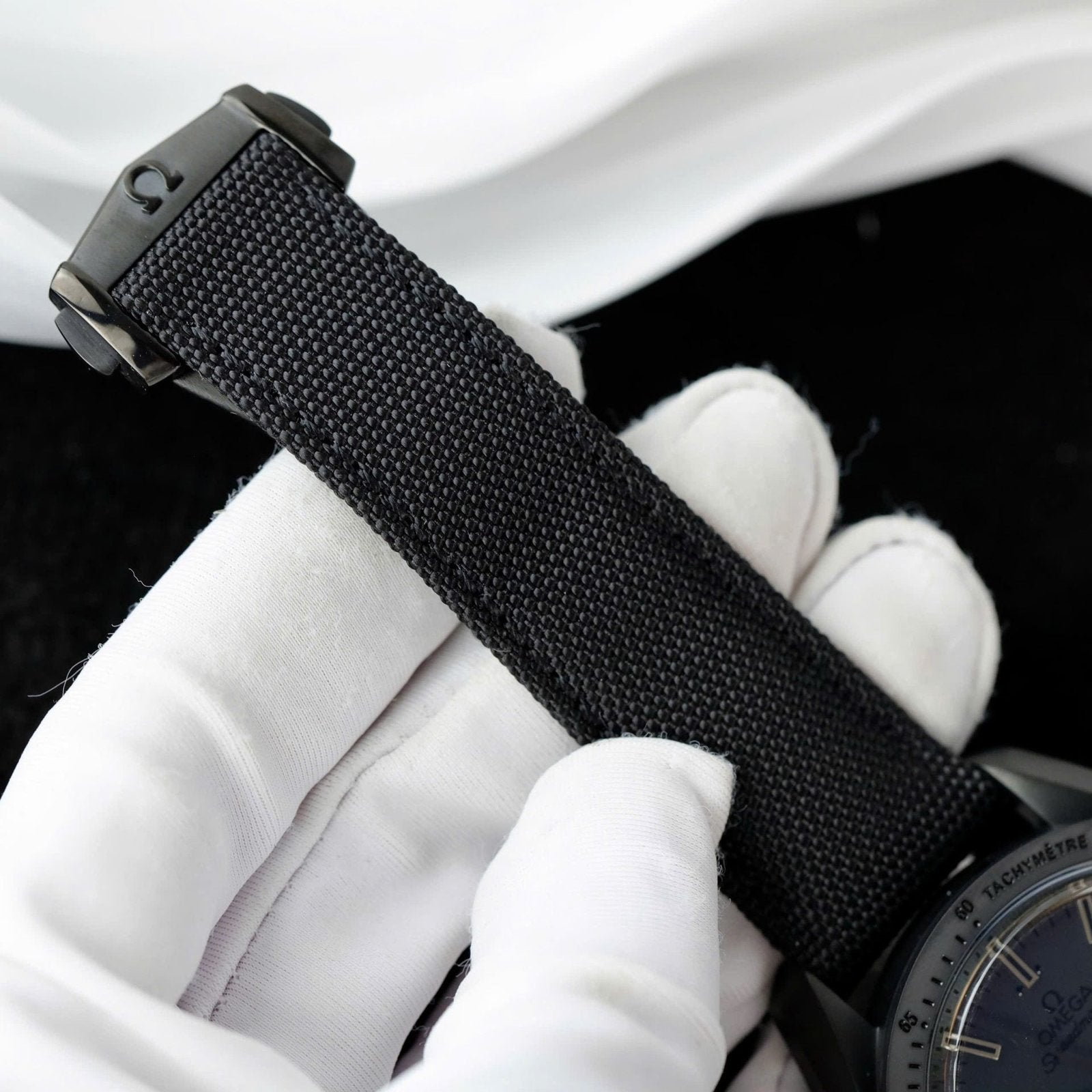 Omega Watch Speedmaster Black Ceramic 44mm