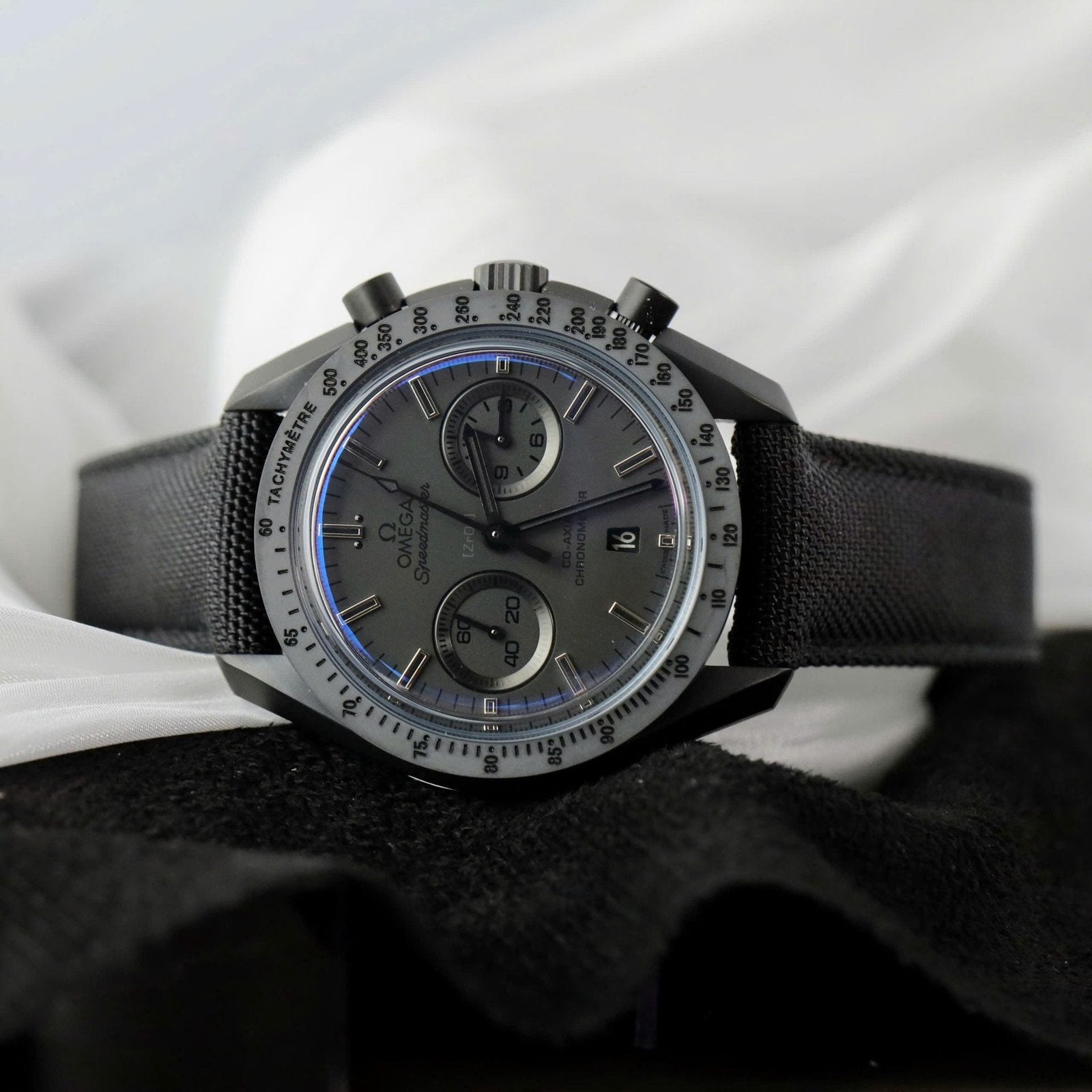 Omega Watch Speedmaster Black Ceramic 44mm