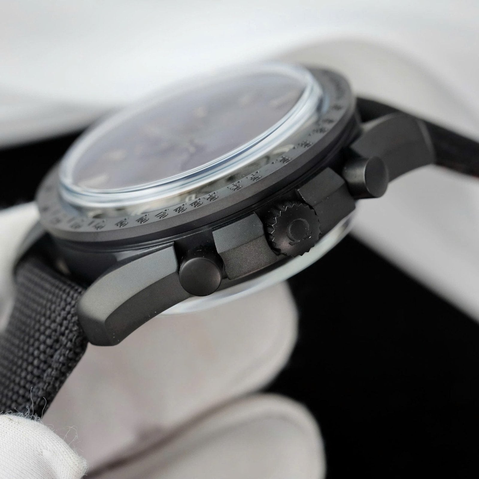 Omega Watch Speedmaster Black Ceramic 44mm