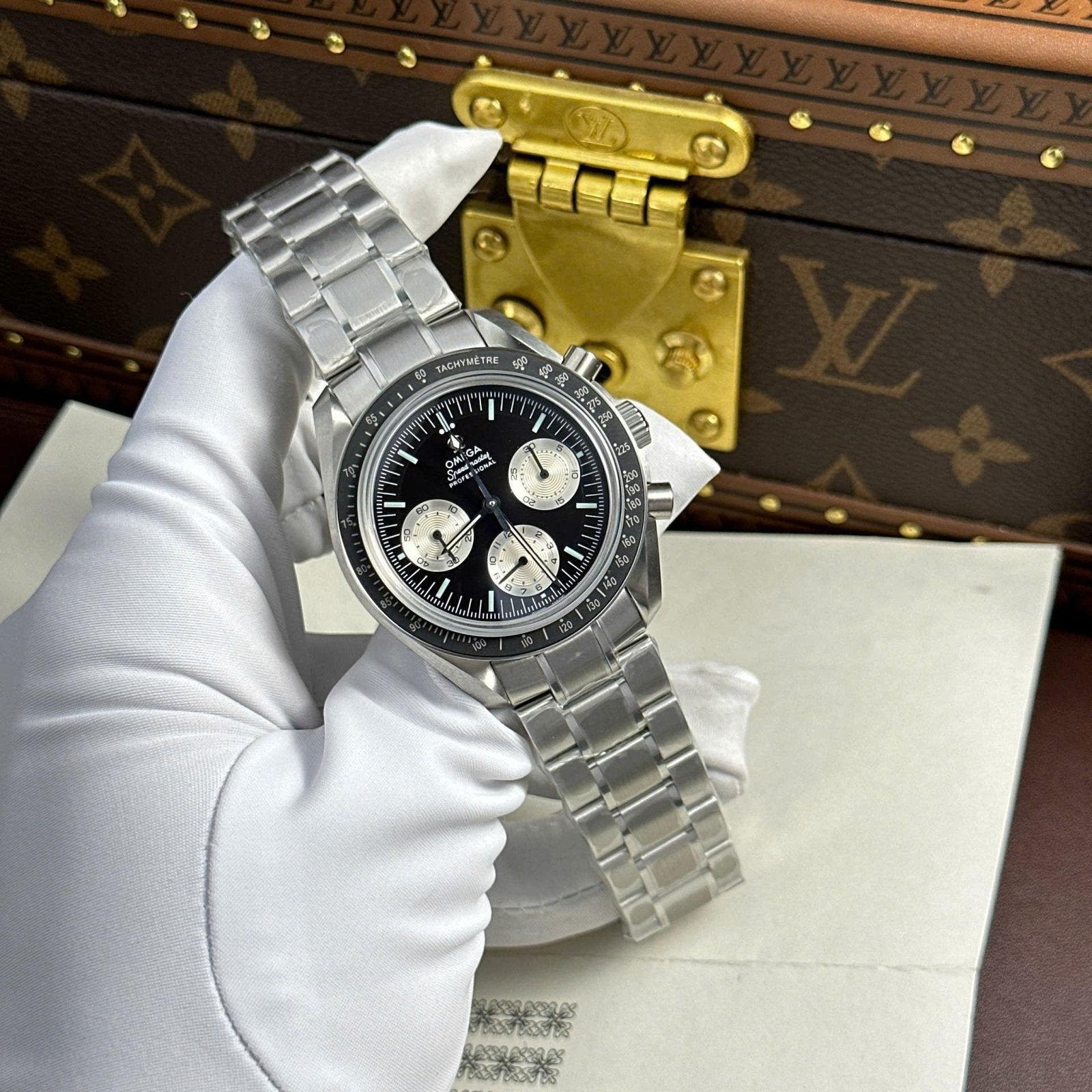 Omega Speedmaster Moonwatch Chronograph Black Dial Metal Wire Watch 42mm