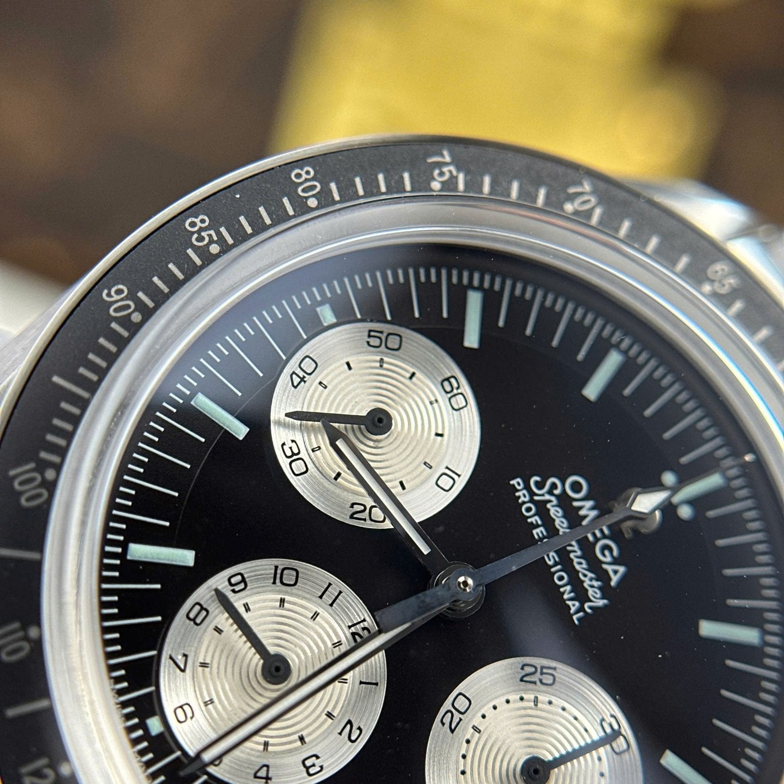 Omega Speedmaster Moonwatch Chronograph Black Dial Metal Wire Watch 42mm