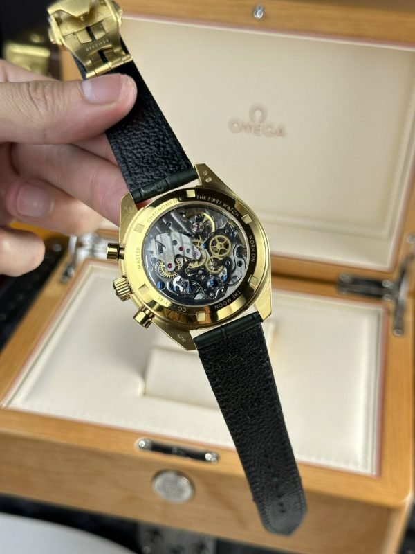Omega Speedmaster Moonwatch Watch Green Dial 44mm