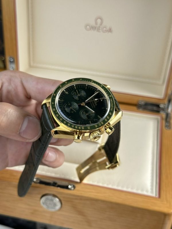 Omega Speedmaster Moonwatch Watch Green Dial 44mm