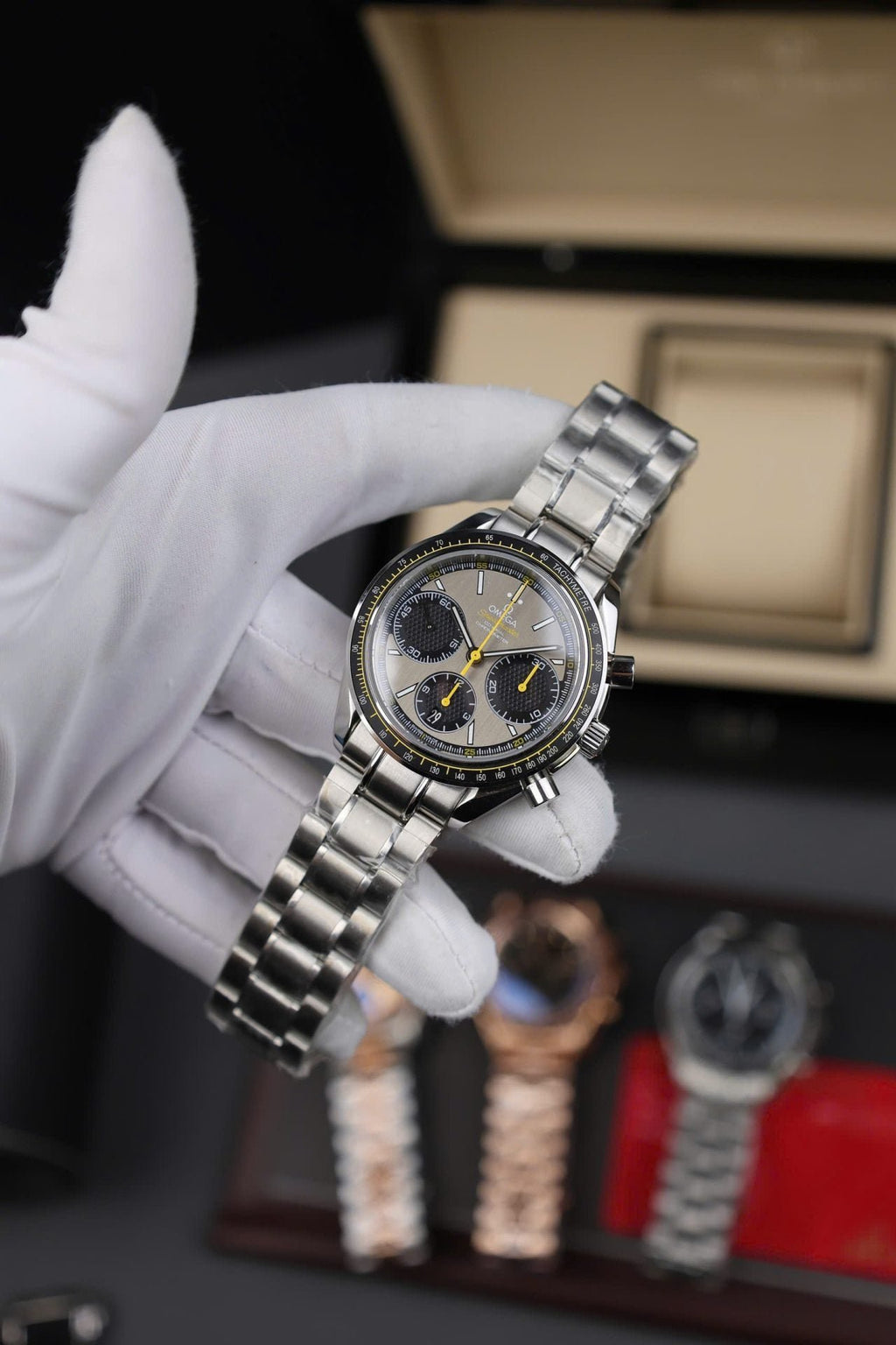 Omega Speedmaster Watch Racing Chronograph Gray Dial 40mm
