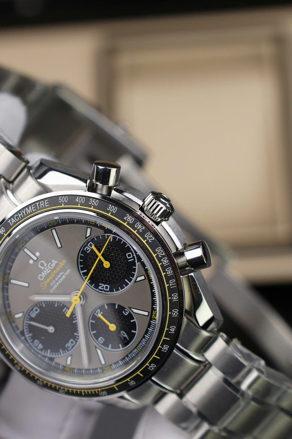 Omega Speedmaster Watch Racing Chronograph Gray Dial 40mm