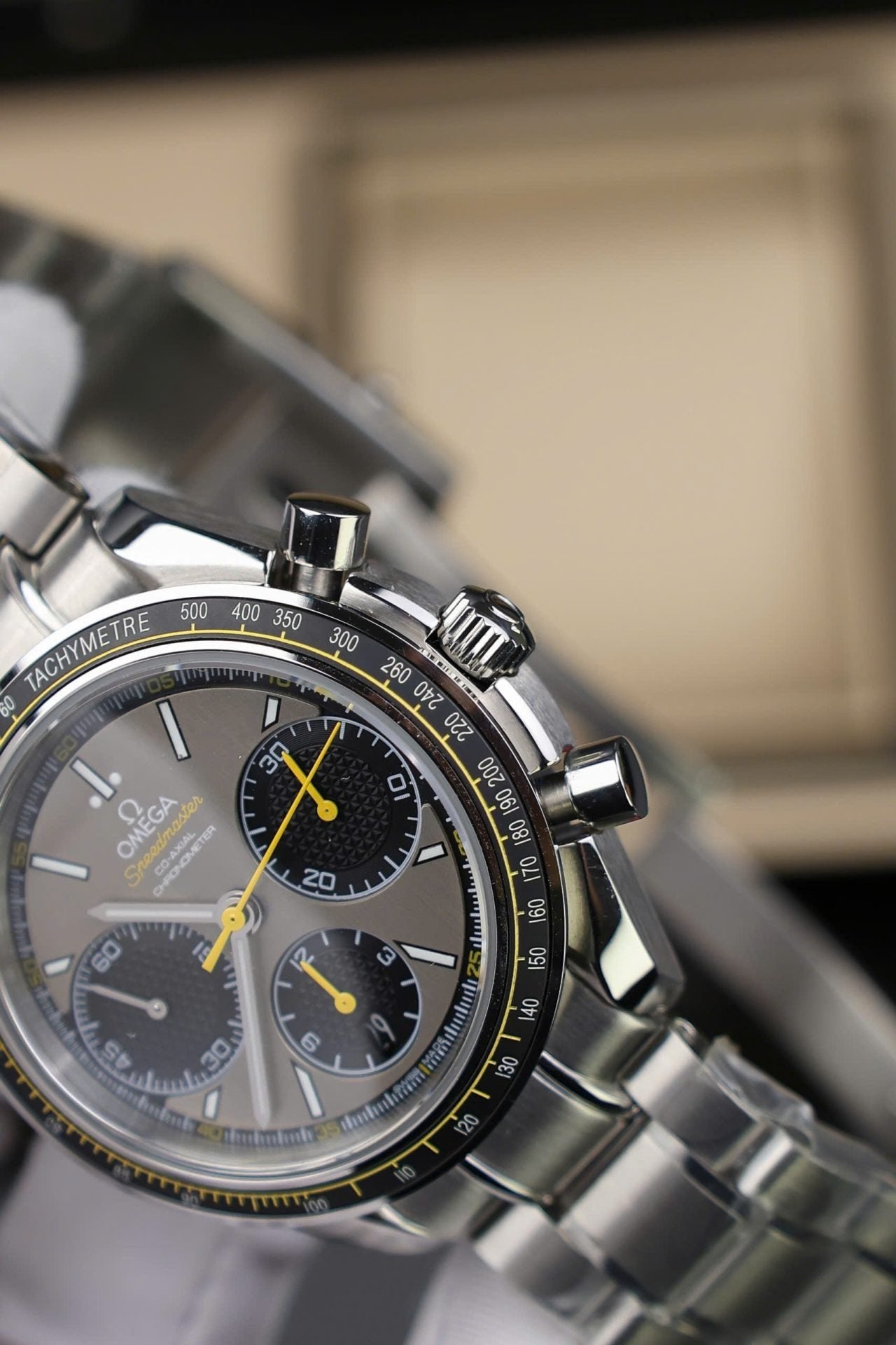 Omega Speedmaster Watch Racing Chronograph Gray Dial 40mm