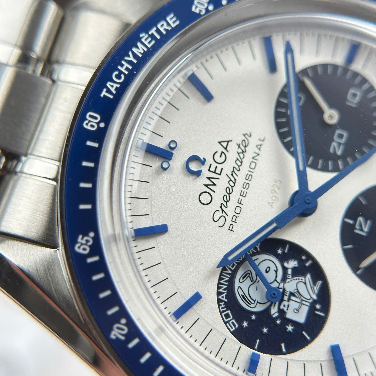 Omega Speedmaster Silver Snoopy 50th Anniversary Watch New 2025 42mm