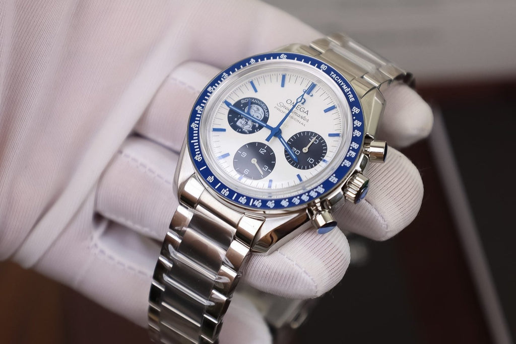 Omega Watch Speedmaster Snoopy Avard Chronograph 42mm