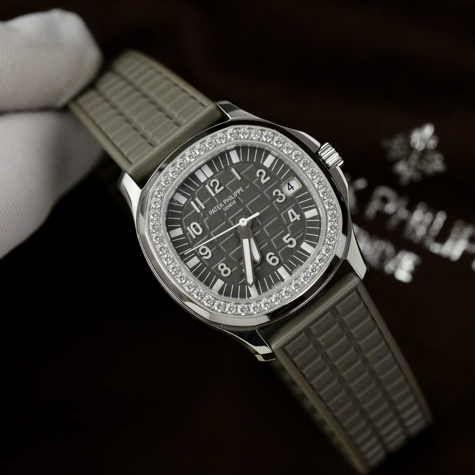 Patek Philippe Watch Aquanaut 5067 Gray Dial Rubber Strap 35.6mm