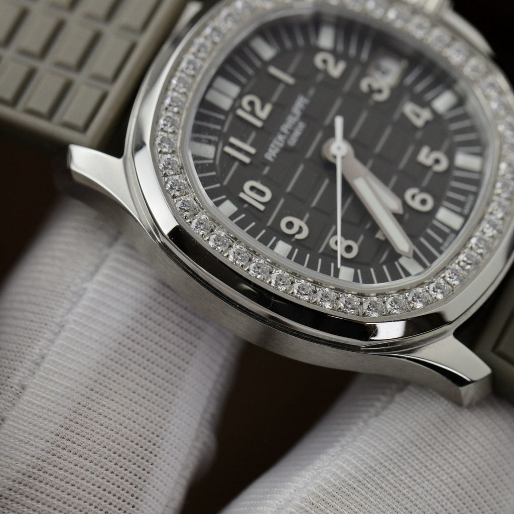 Patek Philippe Watch Aquanaut 5067 Gray Dial Rubber Strap 35.6mm