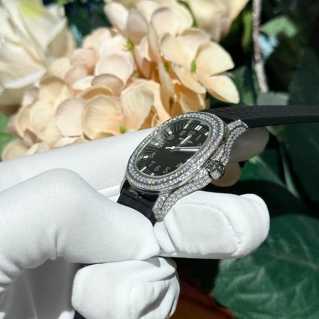 Patek Philippe Watch Aquanaut 5069G Black Dial Moissanite Diamonds 35.6mm