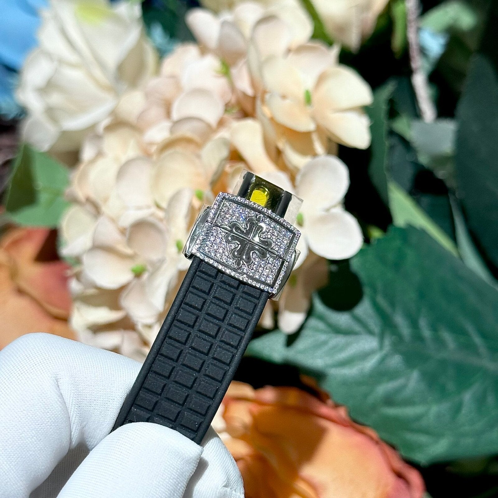 Patek Philippe Watch Aquanaut 5069G Black Dial Moissanite Diamonds 35.6mm