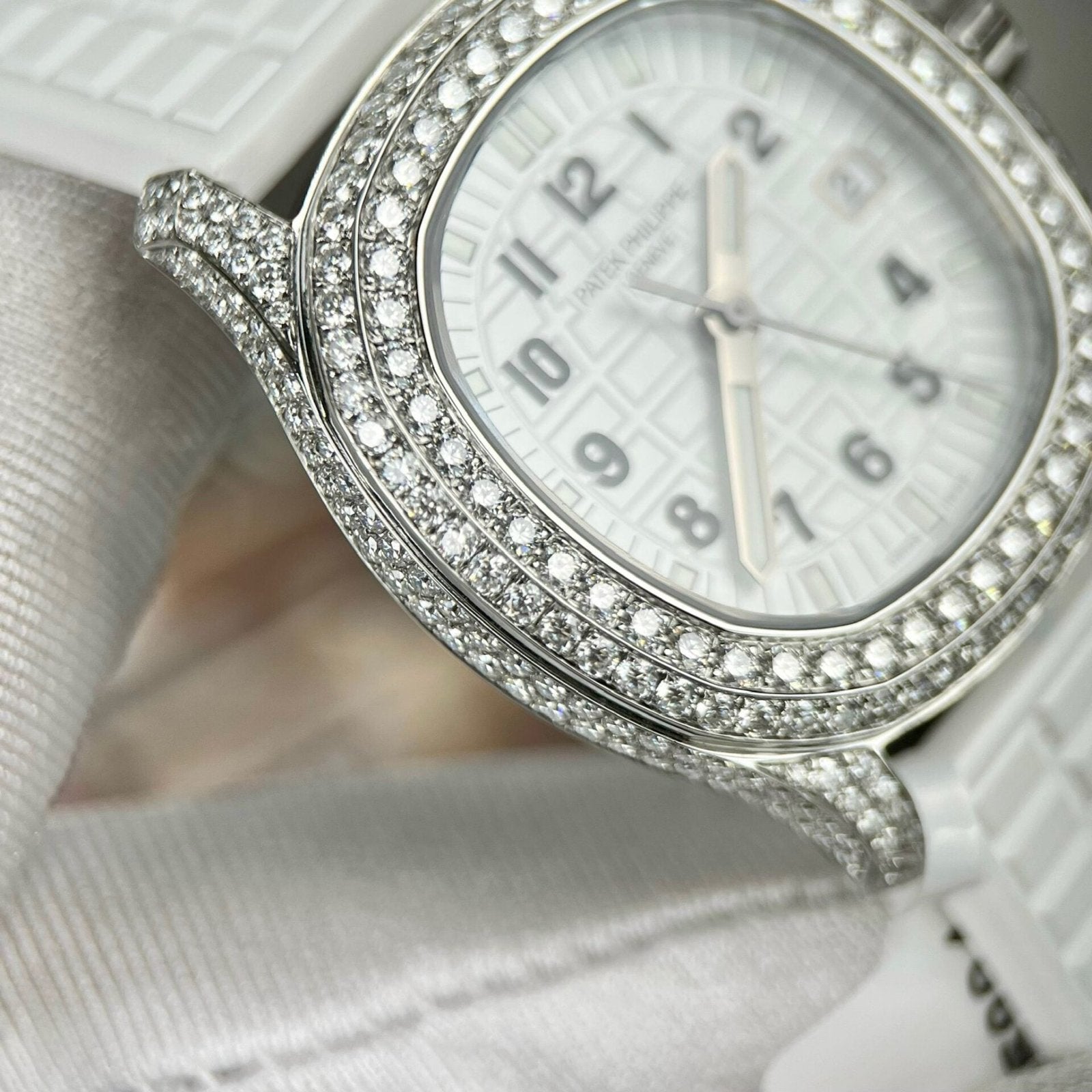 Patek Philippe Watch Aquanaut 5069G Full Moissanite Diamonds 35.2mm