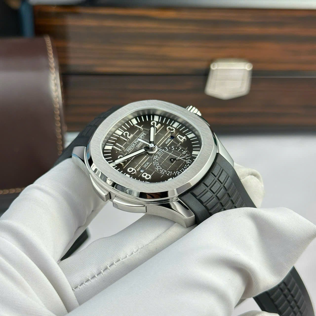 Patek Philippe Aquanaut 5164 Watch Gray Dial Rubber Strap 40.8mm